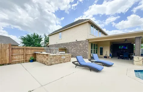 402 Heatherton Hill Drive Rosenberg TX 77469