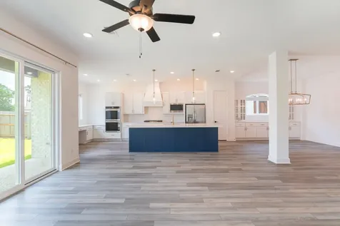 972 Terlingua Creek Drive Conroe TX 77304