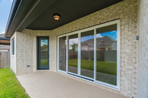 972 Terlingua Creek Drive Conroe TX 77304
