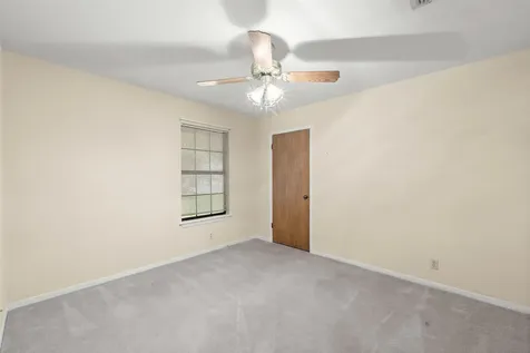 9 Beaver Loop Temple TX 76502