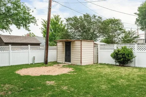 9 Beaver Loop Temple TX 76502