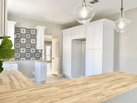 6716 Jefferson Boulevard Groves TX 77619