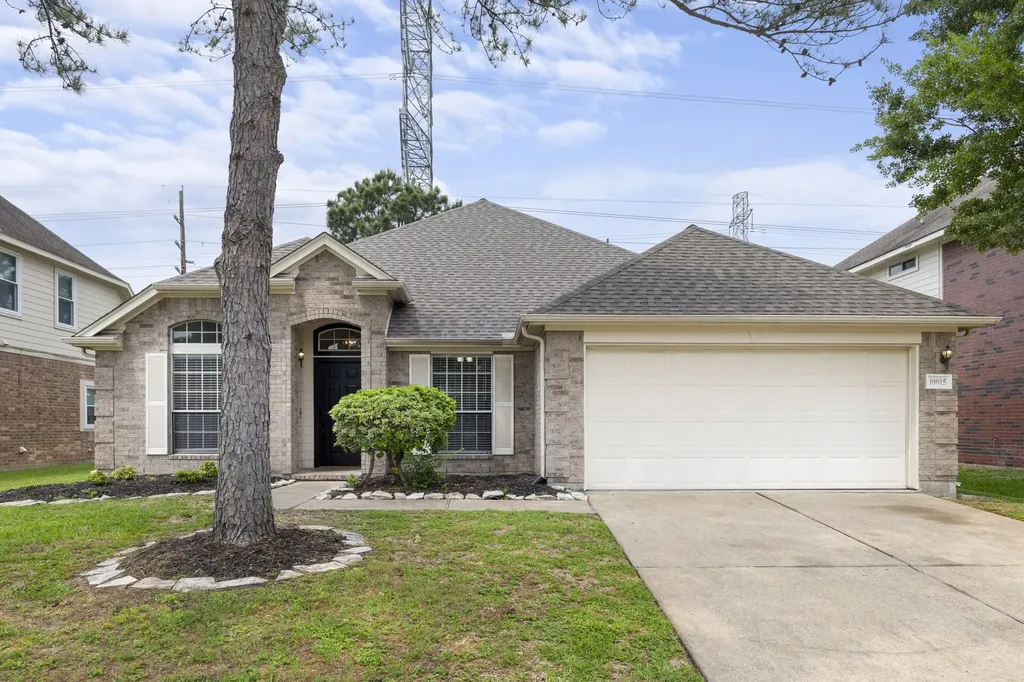 10015 Elm Knoll Trail Houston TX 77064