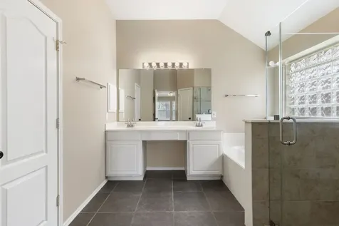 10015 Elm Knoll Trail Houston TX 77064
