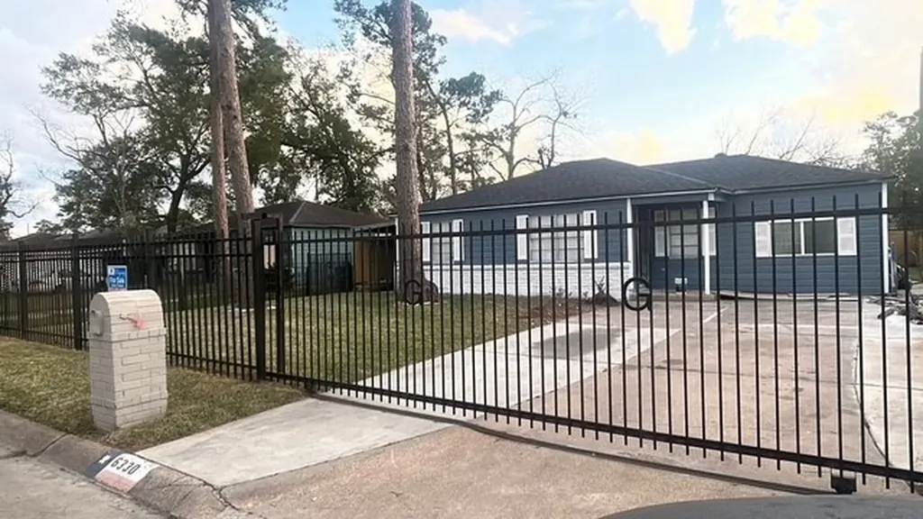 6330 Cobalt Street Houston TX 77016
