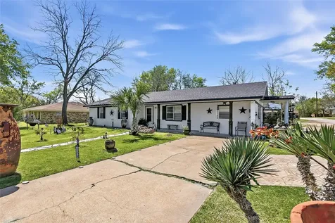 411 N Commerce Street Madisonville TX 77864