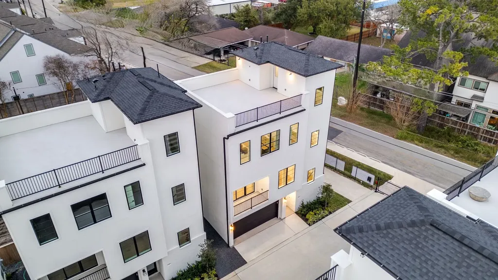 8704 Ojeman Villas Drive Houston TX 77055