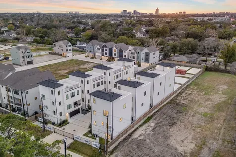 8704 Ojeman Villas Drive Houston TX 77055