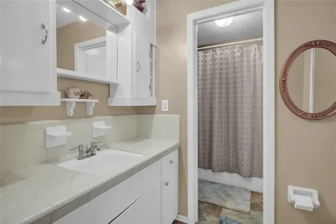 112 County Road 152 Bay City TX 77414
