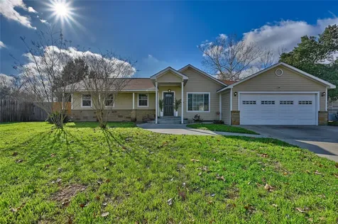 1702 Rampart Street Columbus TX 78934