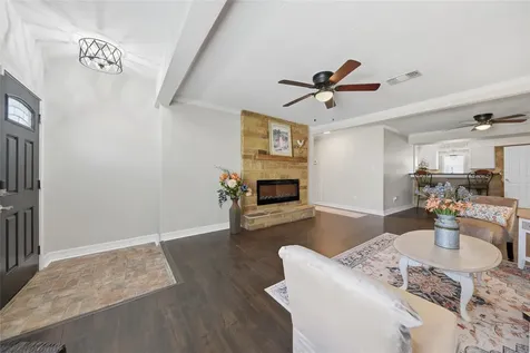 1702 Rampart Street Columbus TX 78934
