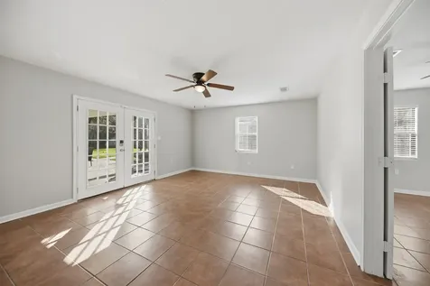 1702 Rampart Street Columbus TX 78934