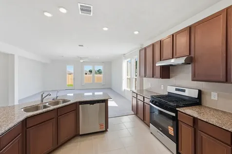 18206 Spruce Cottage Drive Tomball TX 77377