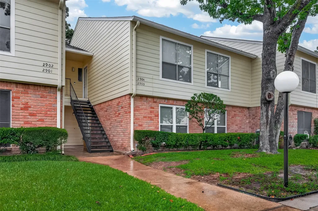 14555 Wunderlich Drive 2904 Houston TX 77069
