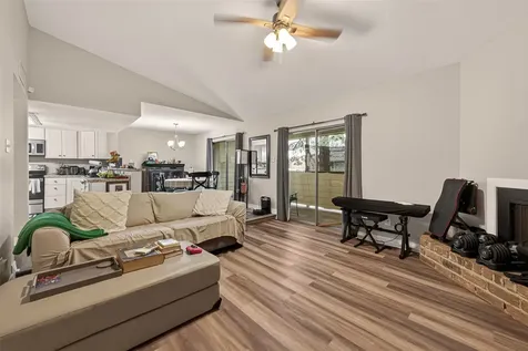 14555 Wunderlich Drive 2904 Houston TX 77069