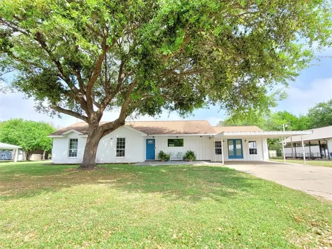 519 Trout Street Palacios TX 77465