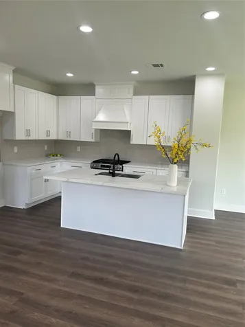 8214 Cowart Street Houston TX 77029