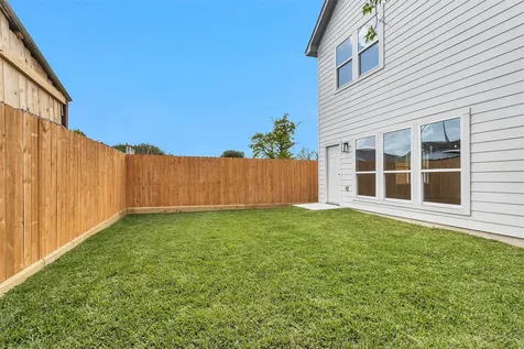 8214 Cowart Street Houston TX 77029
