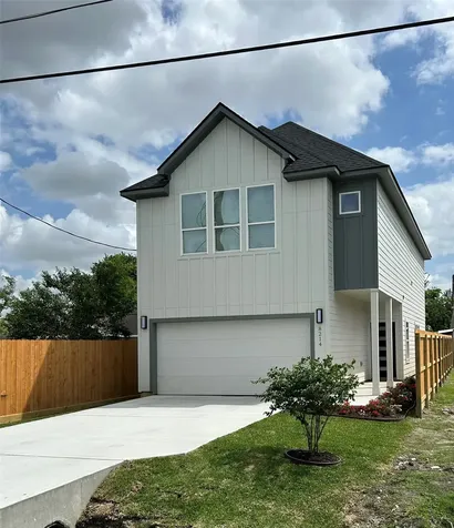 8214 Cowart Street Houston TX 77029