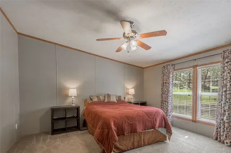 221 Chestnut Bend Huntsville TX 77320