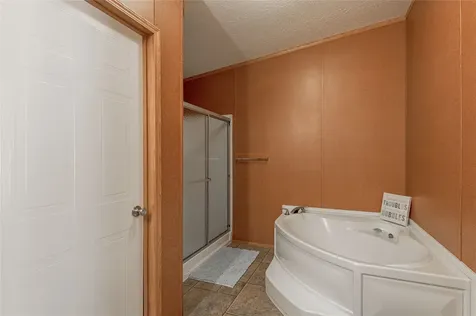 221 Chestnut Bend Huntsville TX 77320