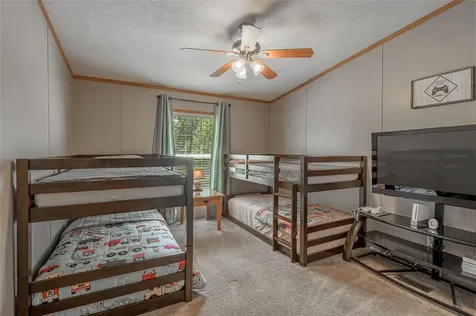 221 Chestnut Bend Huntsville TX 77320