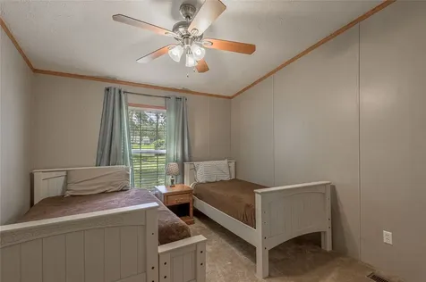 221 Chestnut Bend Huntsville TX 77320