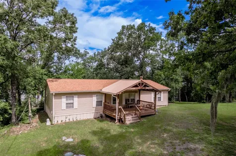 221 Chestnut Bend Huntsville TX 77320