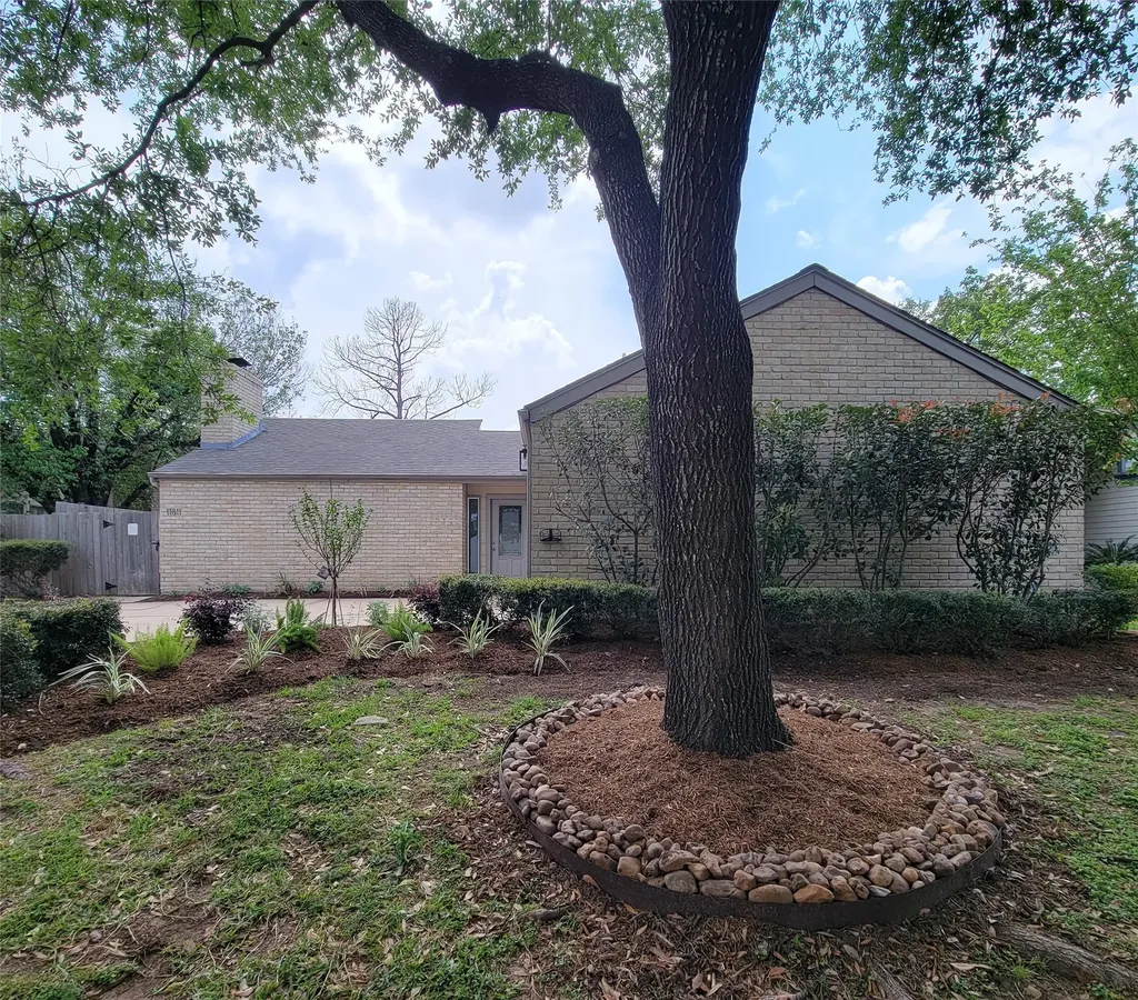 11811 Poplar Creek Drive Houston TX 77077