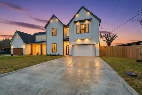204 Milwaukee Street Houston TX 77009