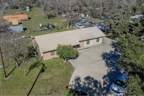 4959 Highway 90 Alleyton TX 78935
