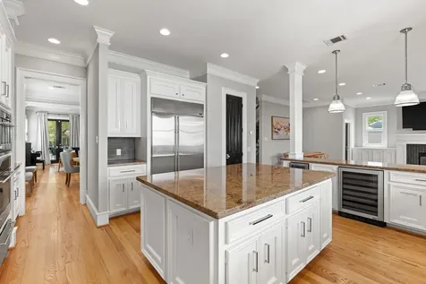 1216 Arlington Street Houston TX 77008