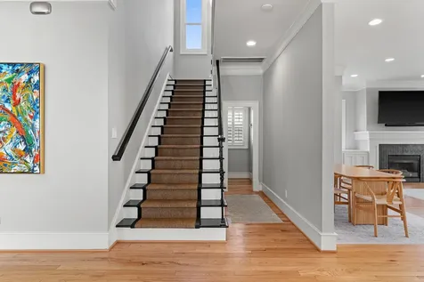 1216 Arlington Street Houston TX 77008