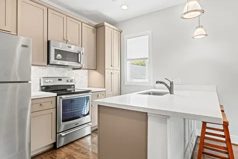1216 Arlington Street Houston TX 77008