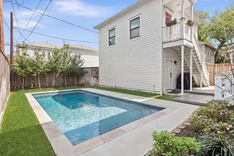 1216 Arlington Street Houston TX 77008