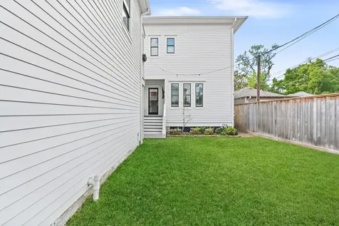1216 Arlington Street Houston TX 77008