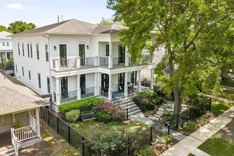 1216 Arlington Street Houston TX 77008