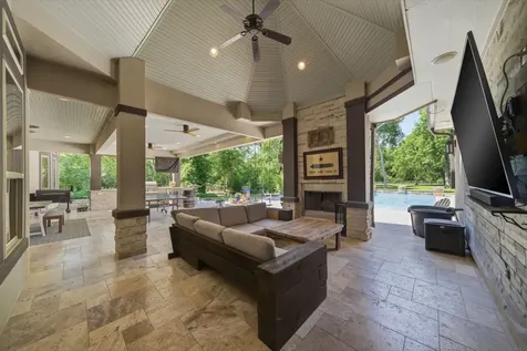 5018 Woodside Lane Fulshear TX 77441
