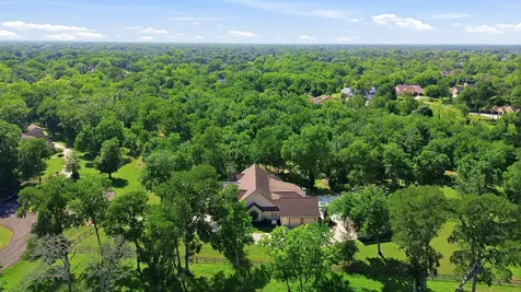 5018 Woodside Lane Fulshear TX 77441