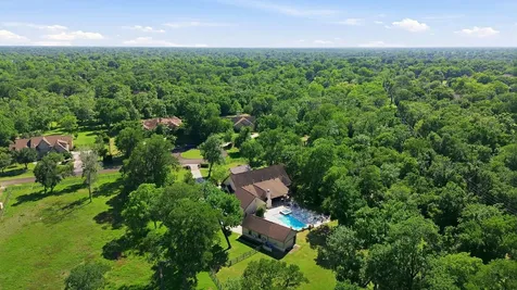 5018 Woodside Lane Fulshear TX 77441