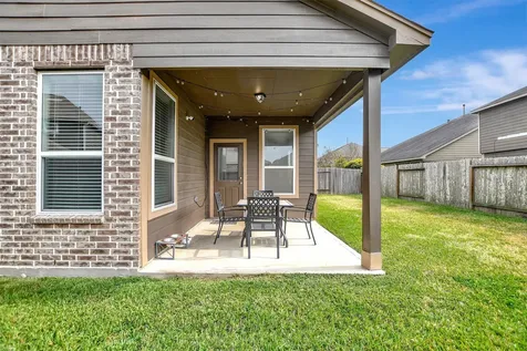 2631 Sunlit Meadow Trail Fresno TX 77545