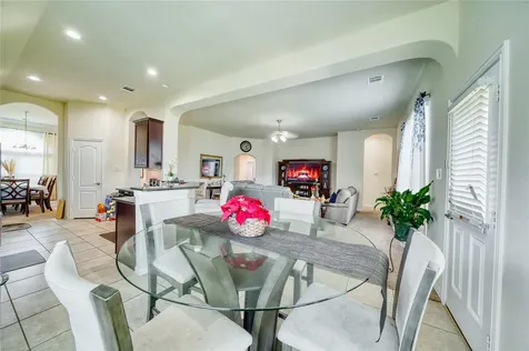 9515 Taylor Lane Mont Belvieu TX 77523