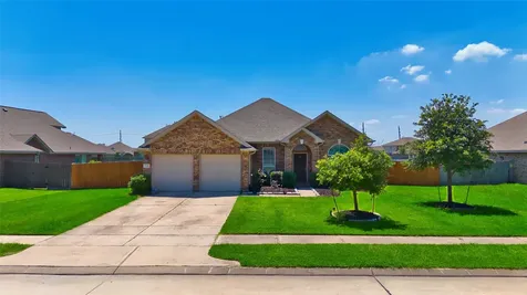 9515 Taylor Lane Mont Belvieu TX 77523