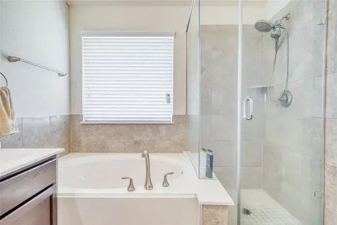 9515 Taylor Lane Mont Belvieu TX 77523