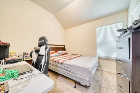 9515 Taylor Lane Mont Belvieu TX 77523