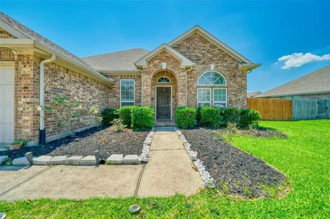 9515 Taylor Lane Mont Belvieu TX 77523