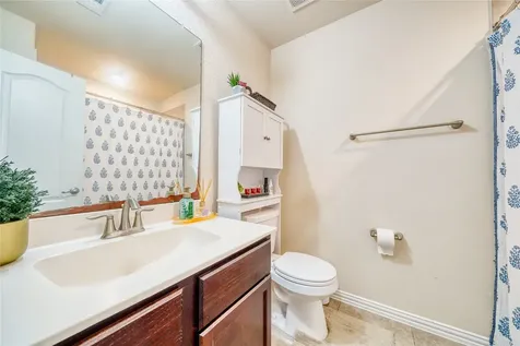 9515 Taylor Lane Mont Belvieu TX 77523