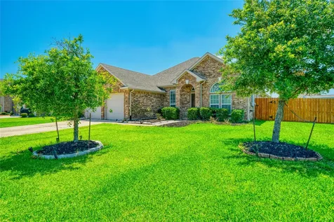 9515 Taylor Lane Mont Belvieu TX 77523