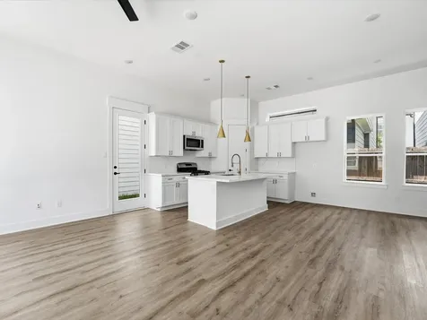 8914 Sunshine Laverne Lane Houston TX 77080