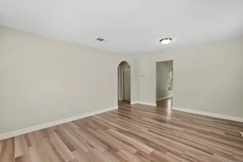 8244 Hartford Street Houston TX 77017